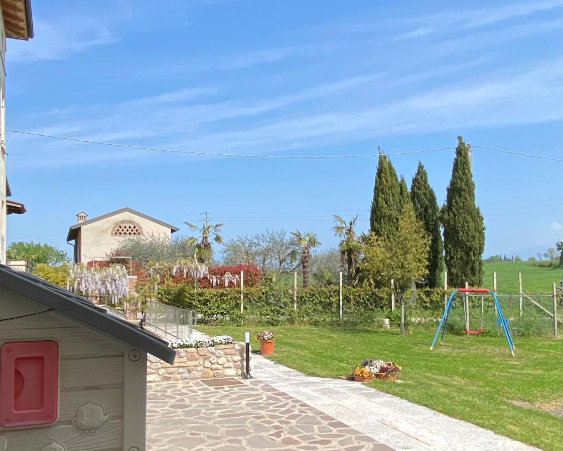 Antico Stemma Corte Meneghella Monzambano Buitenkant foto
