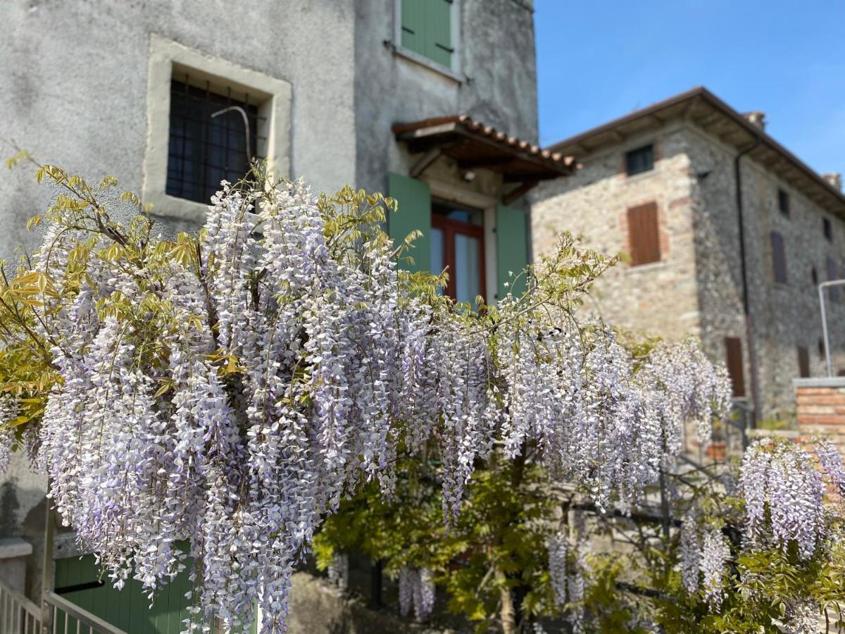 Antico Stemma Corte Meneghella Monzambano Buitenkant foto