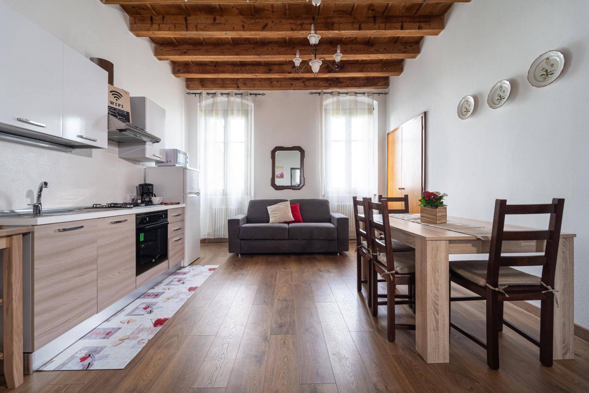 Antico Stemma Corte Meneghella Monzambano Buitenkant foto