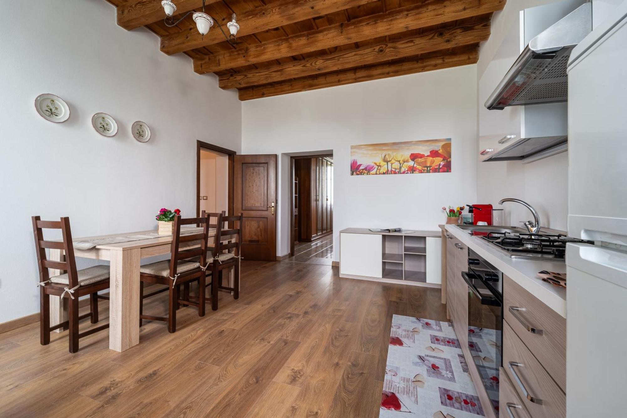 Antico Stemma Corte Meneghella Monzambano Buitenkant foto